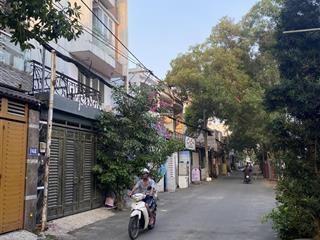 Phù hợp gia đình mua ở nhà đẹp hxh gần công viên làng hoa, dt 4x18.5m (nở hậu) 3 lầu chỉ 8.2 tỷ tl