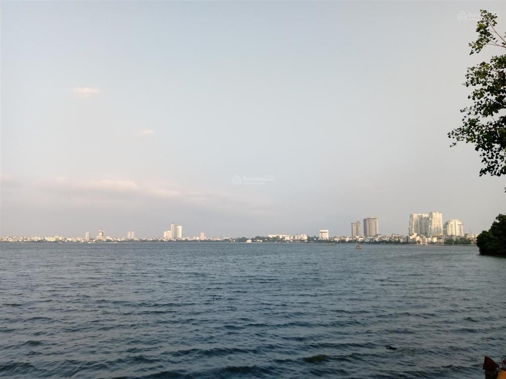 Chính chủ cho thuê căn hộ dịch vụ 2n1k 65m2 tầng 3 tại ngõ 141 phố trích sài, tây hồ, hà nội.