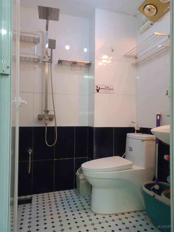 Chính chủ cho thuê căn hộ dịch vụ 2n1k 65m2 tầng 3 tại ngõ 141 phố trích sài, tây hồ, hà nội.