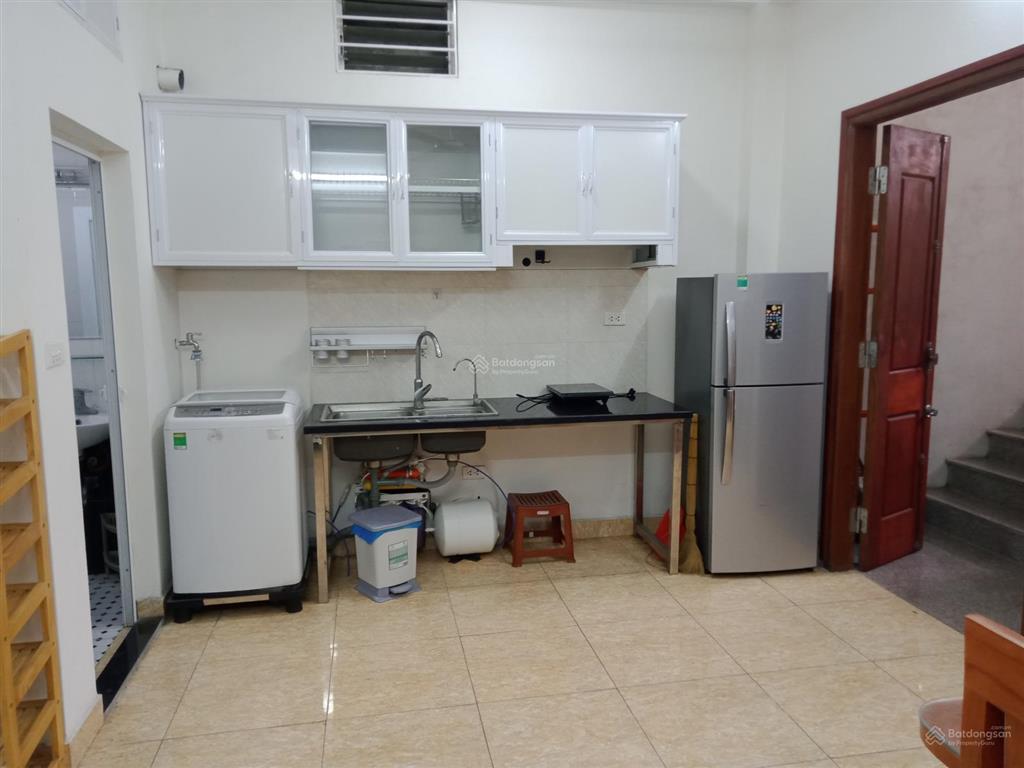 Chính chủ cho thuê căn hộ dịch vụ 2n1k 65m2 tầng 3 tại ngõ 141 phố trích sài, tây hồ, hà nội.