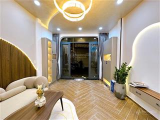 Tlcchủ siêu phẩm nhỉnh 5t phú nhuận,thích quảng đức,hẻm xe hơi quay đầu, có pn dưới, full nội thất