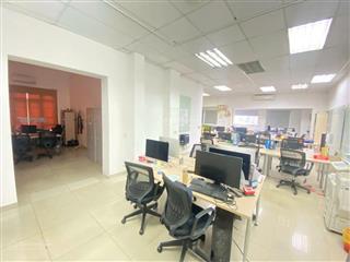 Cho thuê văn phòng đường nguyễn thị minh khai, dt 150m2 giá 40 triệu  0933 510 ***