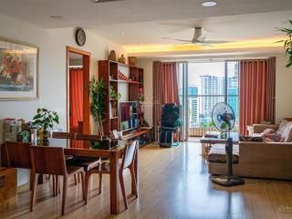 Chính chủ bán căn 2 ngủ tại sky city towers  88 láng hạ tòa a, 112m2, ban công nam , sổ đỏ