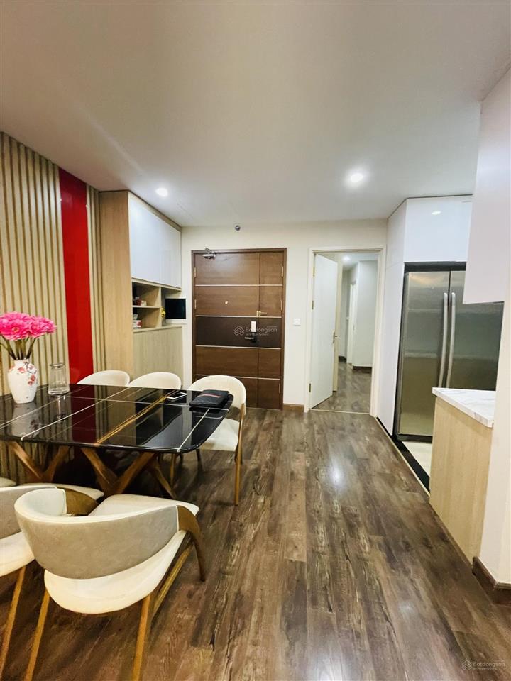 Chính chủ bán căn 2 ngủ tại pvvvinapharm 60b nguyễn huy tưởng, 57m2, full đồ đẹp, căn góc, sổ đỏ