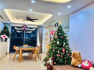 Chính chủ bán căn 3 ngủ 157m2 tại sông hồng park view, tòa a, căn góc 3 ban công, full đồ, sổ đỏ.