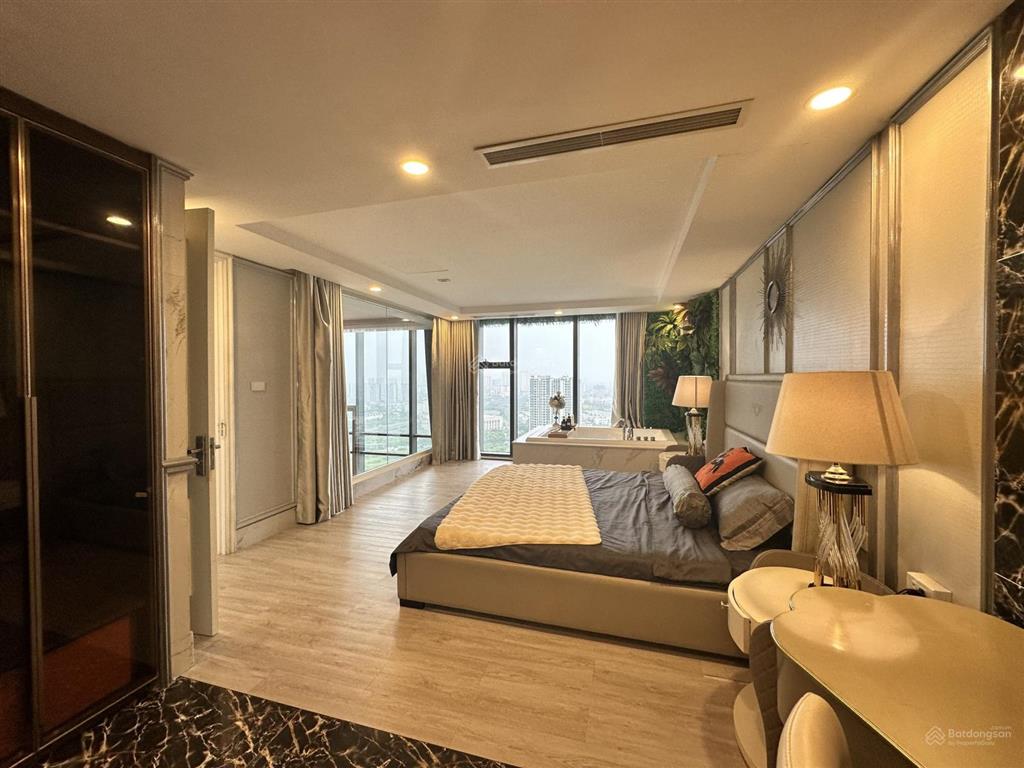 Chính chủ bán căn penthouse 414m2 tại mulberry lane tòa c, 5 ngủ, nhà thô, ban công đông bắc, sổ đỏ