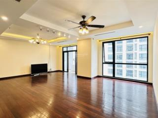 Chính chủ bán căn penthouse 274m2, 5 ngủ tại trung hòa nhân chính tòa 24t1, ban công đb, sổ đỏ