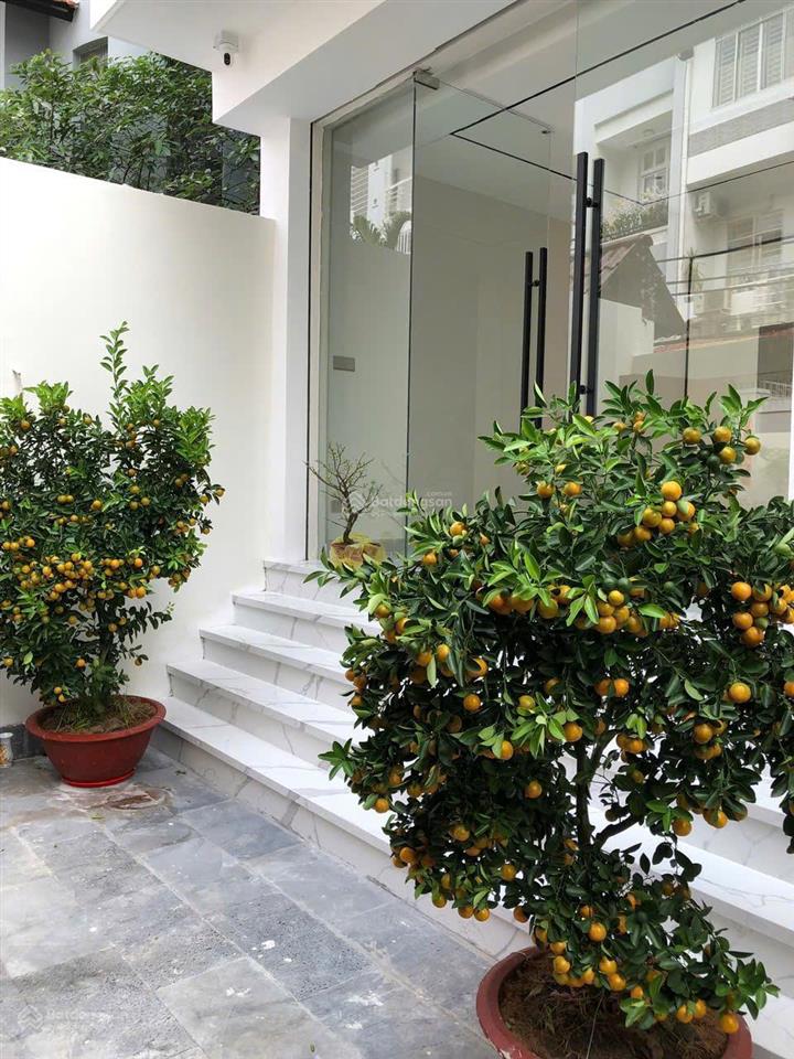 Bán nhà 4 tầng khu làng báo chí thảo điền quận 2. mặt tiền lớn dt 10x11m giá 32 tỷ