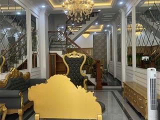 Nhà bốn lầu dt4/18 full nội thất giá 15 triệu. liên khu 56 bình hưng hòa b bình tân