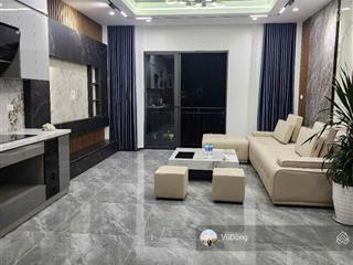 Bán nhà phân lô quân đội phúc đồng 918, long biên dt 42m2, 7 tầng, mt 5m, ô tô tránh, full nội thất