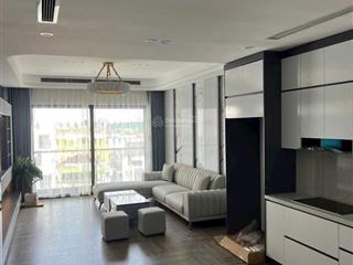 Bán nhà đẹp ở ngay tại thạch bàn, long biên dt 52m2, 7 tầng, mt 4.3m, gara ô tô, thang máy. 13.5 tỷ