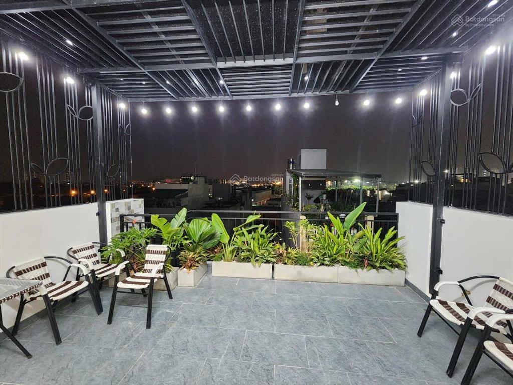 Bán nhà phân lô 918 phúc đồng, dt 86m2, 8 tầng 2 thoáng, garra, thang máy, full đồ.