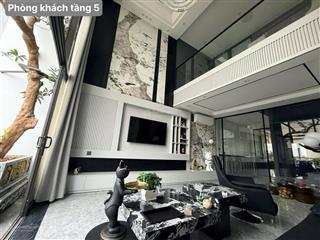 Nhà đep ở ngạy tại cổ linh, thạch bàn dt 72m2, 8 tầng, 2 thoáng, 8 pn, vỉa hè ô tô tránh, 24 tỷ.