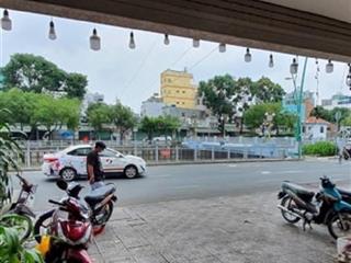 Bán nhà mặt phố hoàng sa, 12,5 tỷ, 62m2, ngang 5,5m 2pn, 2wc, q3, hcm có vỉa hè 3m sổ vuông a4