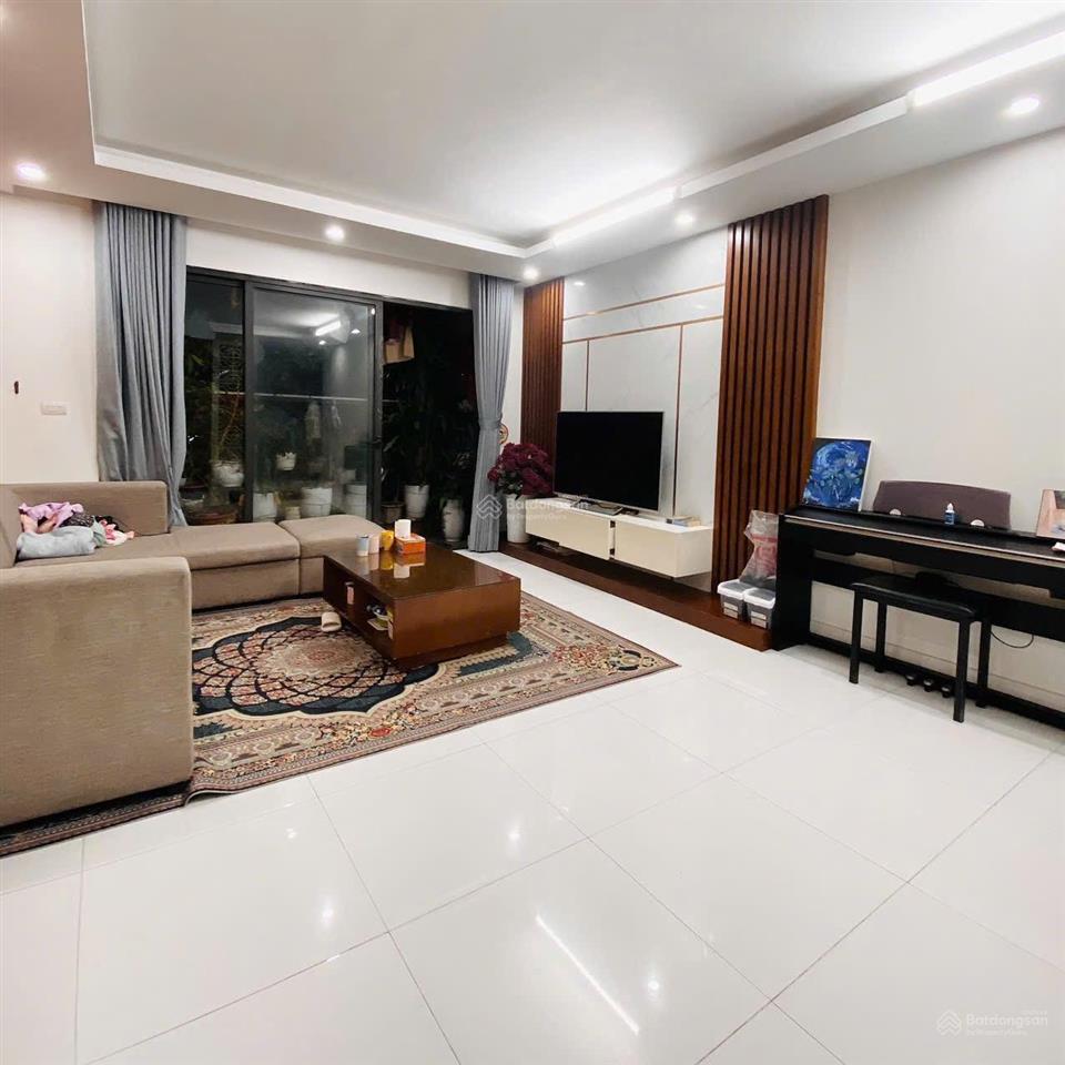 Bán chung cư học viện hậu cần, ngọc thuỵ, long biên. 104m2, 3pn, 2vs, 5.7 tỷ. tầng cao đẹp