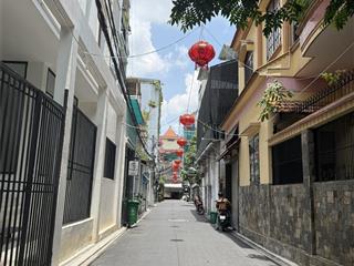 Cần bán gấp nhà 4 tầng ngay chợ phạm văn hai, p. 3, tân bình. dt 4 x 8m, giá 5,5 tỷ