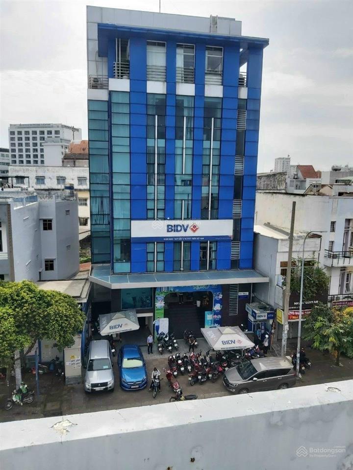 Cần tiền bán! mặt tiền trần hưng đạo dt 18 x 25m kc 1h9t hđt 800tr giá chỉ 180 tỷ