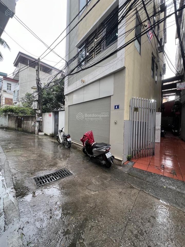 Bán nhà bát khối, lô góc, 6 tầng thang máy, ô tô vào nhà. diện tích 46m, dân tự xây chắc chắn,