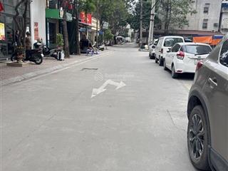 Bán nhà nguyễn sơn 6 tầng thang máy, ô tô vào nhà. hàng xóm vietnam airlines.vài bước ra mặt ph