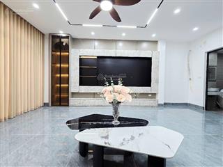 Bán nhà thạch bàn 6 tầng thang máy, ô tô vào nhà. dt 48m, thiết kế hiện đại, 3 ngủ rộng.