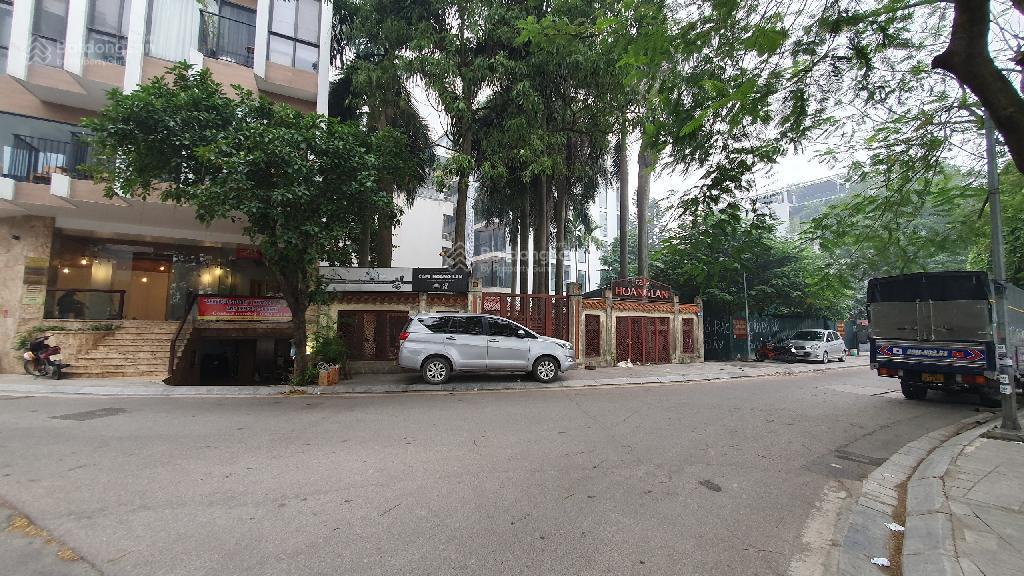 Bán mảnh đất vàng mặt phố vip quảng khánh tây hồ còn sót lại 344m2, mt 12m lô góc siêu hiếm