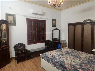 Bán căn biệt thự 4 tầng 236m2  đẹp long lanh, đẳng cấp lô góc  trung tâm cầu giấy siêu đẹp