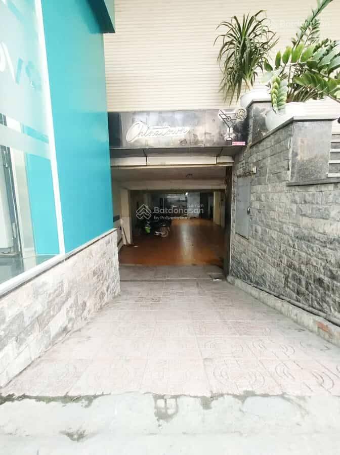 Bán tòa nhà 7tầng, 174m2  siêu phẩm mặt phố víp khúc thừa dụ cầu giấy