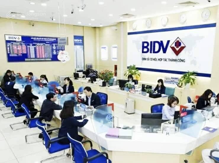 Bán tòa nhà 7tầng, 174m2  siêu phẩm mặt phố víp khúc thừa dụ cầu giấy