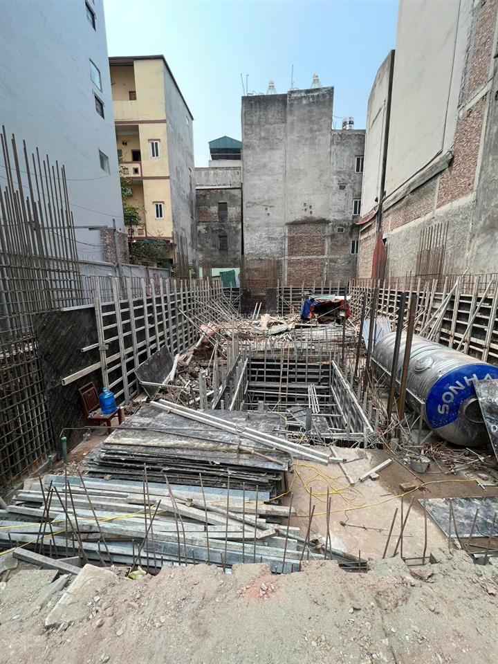 Bán tòa nhà 9tầng, 270m2 mt 9.5m  siêu phẩm víp cầu giấy  mặt tiền quyền lực