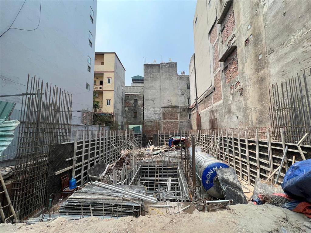 Bán tòa nhà 9tầng, 270m2 mt 9.5m  siêu phẩm víp cầu giấy  mặt tiền quyền lực