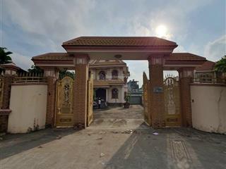 Chủ giảm mạnh bán nhanh lô đất hoàng hữu nam, quận 9 diện tích khủng 1.800m2 với giá 198tỷ ạ