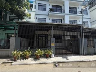 Bán biệt thự sân vườn 2 mặt tiền xuân phương 144m  nội thất đẹp  vỉa hè kinh doanh  giá 33.5 tỷ