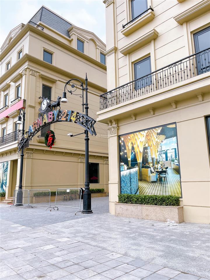 Nhà phố nguyễn xiển căn góc 118m2 5 tầng 2 mặt tiền vỉa hè 6m thông sàn thang máy kinh doanh vip