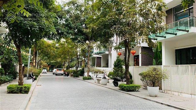 Biệt thự imperia căn duy nhất cần bán 165m 5 tầng mt9m vị trí đẹp nhất dự án