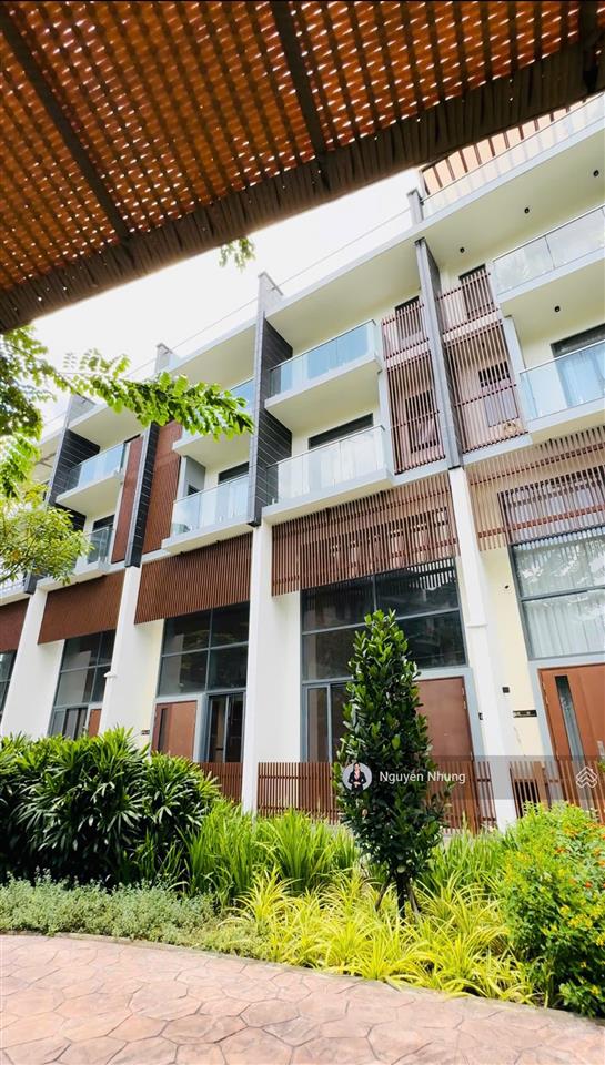 Mua trực tiếp từ cđt v7.03, thiết kế 1 trệt, 4 lầu, 1 hầm, 1 tum, dt 367,4m2.  0938 268 ***