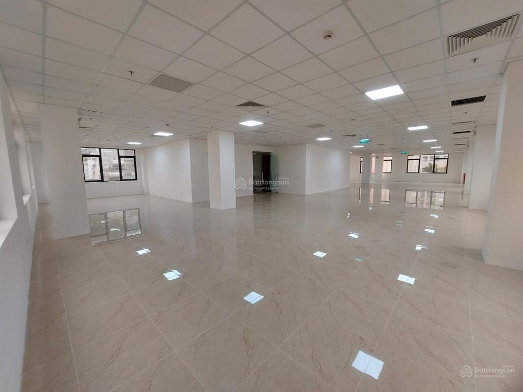 Cho thuê tòa nhà văn phòng shb hạ long  vị trí đắc địa trung tâm sầm uất nhất tp hạ long