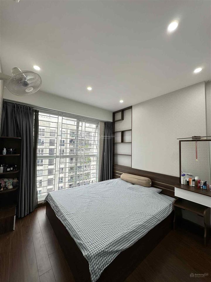 Chủ nhà cần bán căn hộ mipec tây sơn diện tích 120m2 3pn 2wc hướng mát, giá hợp lý có slot ô tô