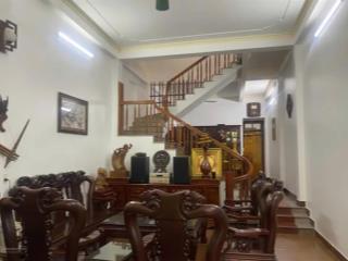 Chính chủ bán nhà 2 tầng 1 tum  xây cực kỳ chắc chắn  khu cán bộ bắc cường  tp lào cai