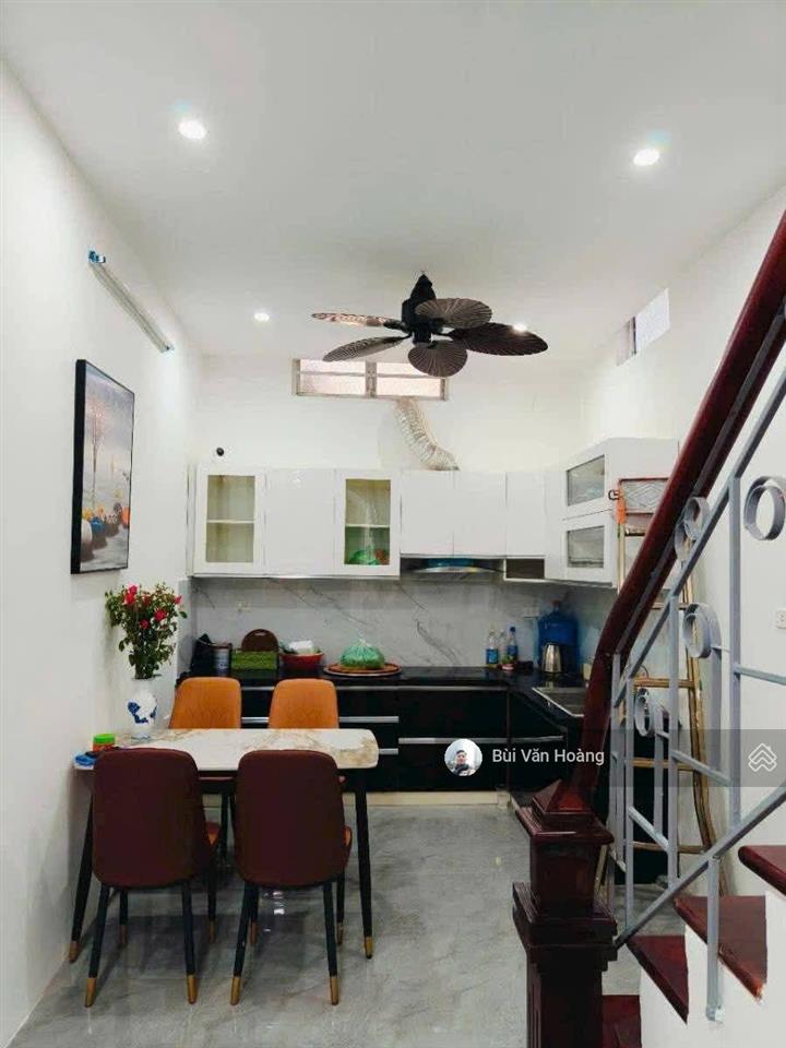 Bán nhà ngõ văn chương tôn đức thắng đống đa, 2 thoáng , 4 tầng full nội thất giá chỉ hơn 7 tỷ