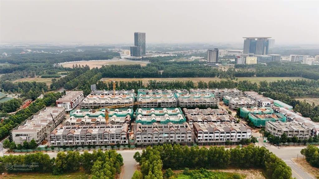 Cho thuê shophouse artisan park tp mới bình dương 95m2, trực tiếp cđt gamuda land