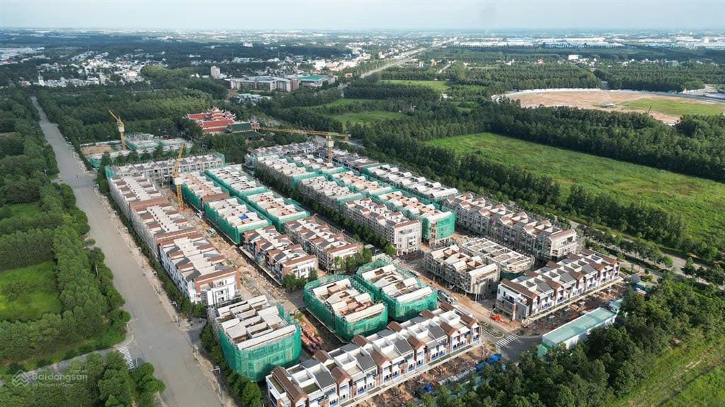 Cho thuê shophouse artisan park tp mới bình dương, miễn phí 6 tháng, thời hạn 4 năm, trực tiếp cđt