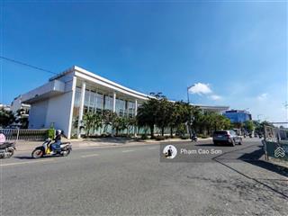 Building góc 4 mặt tiền, hơn 3500m2 sử dụng  sàn hơn 2.000m2  số 65 lương định của, quận 2!
