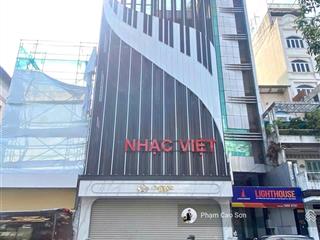 Toà nhà trung tâm sử dụng hơn 1.000m2  8 tầng  pccc đầy đủ  số 92 điện biên phủ, quận 1