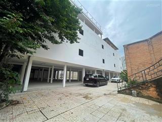 Mặt bằng hơn 4.400m² đất thương mại  3 cổng ngay hồ con rùa số 34 phạm ngọc thạch, quận 3