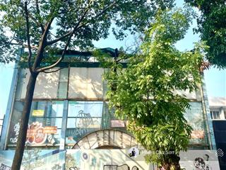 Building hơn 2.700m2  ngang 20m  gần nhà thờ tân định  số 219b pasteur, quận 3.!!