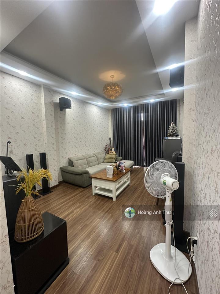 Mtkd nguyễn trọng tuyển, p15, phú nhuận dt 4,2x23m  trệt 3 lầu nhà mới giá chỉ từ 19 tỷ