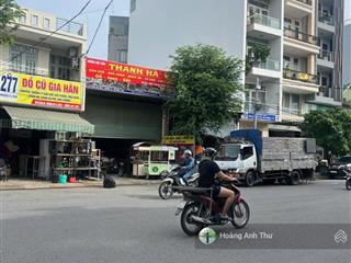 Bán nhà mt phạm văn bạch p15 tân bình đoạn rộng 22m dt 190m2 ngang 5m giá 120tr/m2