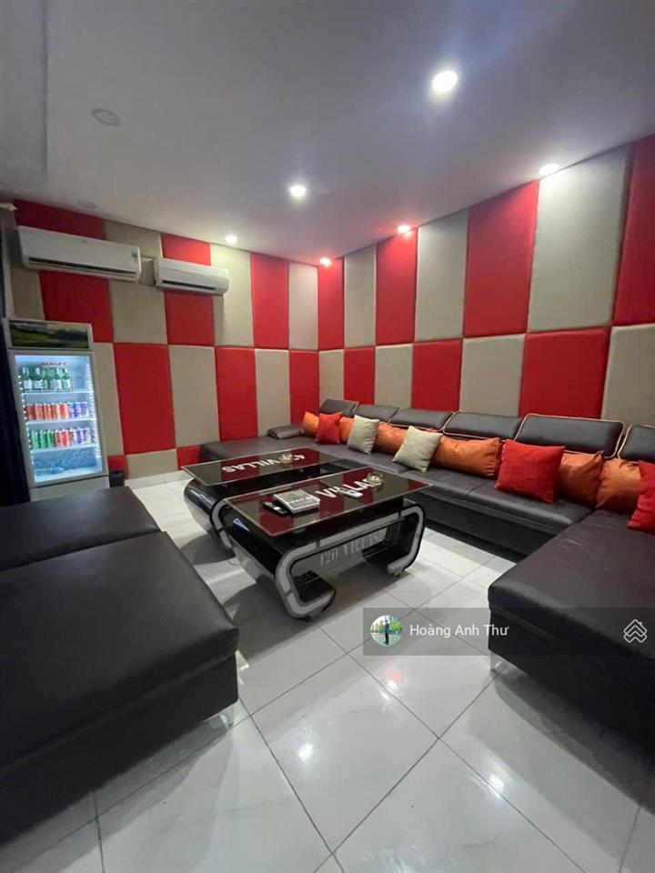 Mặt tiền nguyễn bá huân, thảo điền, quận 2 dt  7,5x25  204m2 nhà 4 tầng, hồ bơi