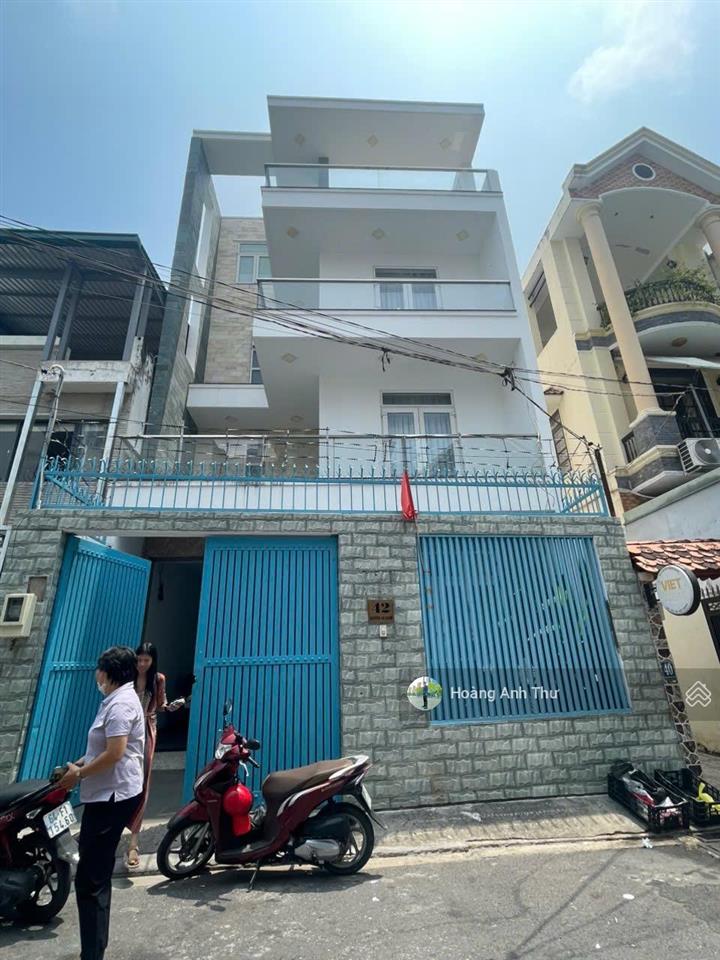 Mặt tiền nguyễn bá huân, thảo điền, quận 2 dt  7,5x25  204m2 nhà 4 tầng, hồ bơi