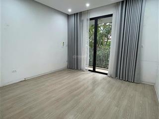 Cho thuê nhà liền kề báo nhân dân trần hữu dực, có vỉa hè, ô tô đỗ tránh